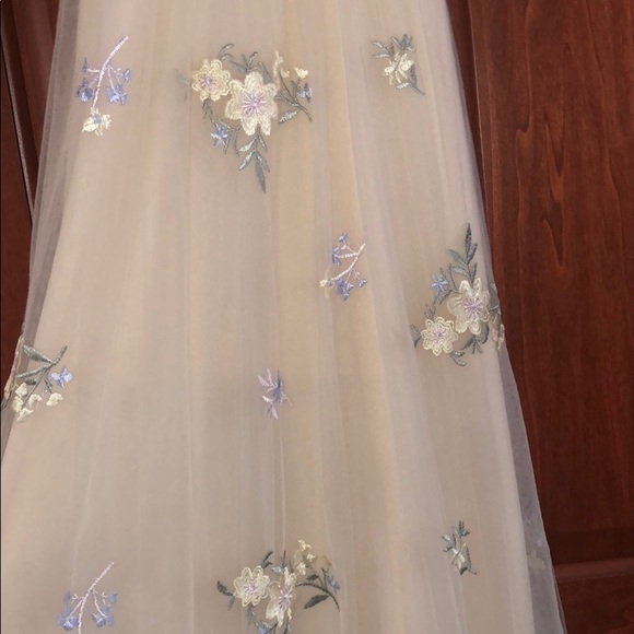 Lulus Lorenzo embroidered maxi dress - Picture 5 of 7